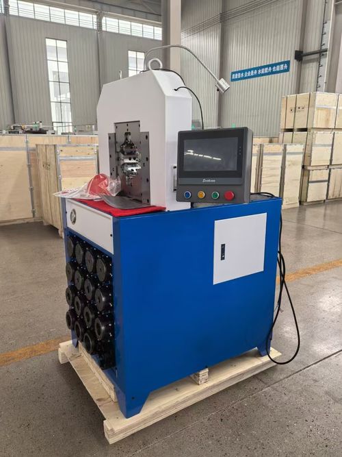 Son şirket blogları hakkında 3 Inch PLC Control Systerm Dokunmatik ekran + hızlı değişim Müşteri ziyaret ve sipariş yapmak için hortum crimping makine