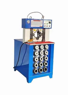 Otomatik Araba AC Boru Sıkma Makinesi Ağır Hizmet 1500 Ton CBK-120