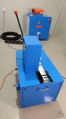 2 inç 6-51mm Mavi Skiving 4 katmanlı Elektrik Kauçuk hortum kesme makinesi Gelişmiş ve kullanıcı dostu düğme kontrolü ile
