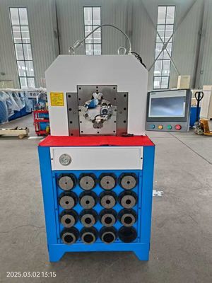 Ultra ince 2 inç PLC Kontrol Sistemi Hızlı değişimsiz saatte 300 parça Kalıplar Araçlar Hidrolik hortum baskı makinesi Hidrolik takma baskı Büyük dirseği
