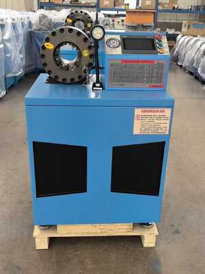 2 İnç Gök Mavisi Renk Güzel Tasarım 600T Sıkma Kuvveti Mavi Renk Sıkma Boyutu Hızlı Değişim Kalıp Araçları ile 2,5 İnçe Ulaşır 6-51mm Aralığı ve 10 Değiştirilebilir Kalıplı Kauçuk Hortum Sıkma Makinesi