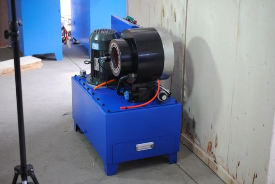 İyi bir fiyat. 5l DX68 Hortum Sıkma Makinesi 1/4-2 İnç Hidrolik Hortum Sıkma çevrimiçi