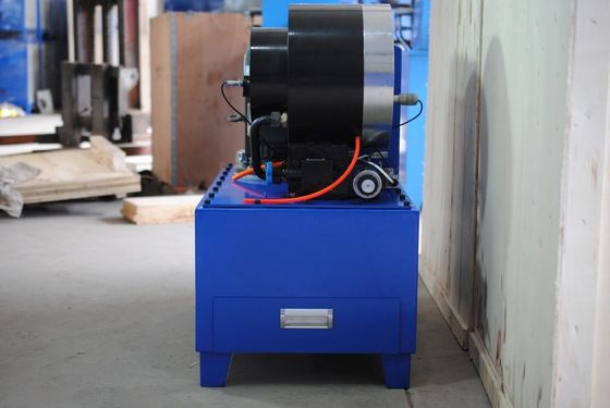 İyi bir fiyat. Finn Power DX68 Hortum Sıkma Makinesi 6-51mm P32 Sıkma Makinesi çevrimiçi