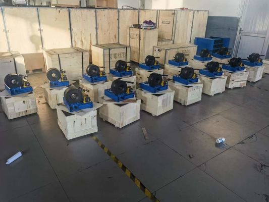 İyi bir fiyat. Yüksek hassasiyetli el hortum kırpma makinesi ve 31 kg ağırlığı çevrimiçi