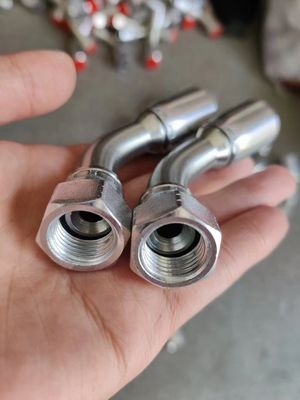 İyi bir fiyat. Farklı Boyutlar ve Standartlar Karbon Çelik Flange 1/2 JIC Hidrolik hortum Fittings JIS BSP Çelik Fren Lini Adaptörleri çevrimiçi