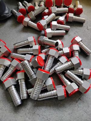 İyi bir fiyat. Farklı hammadde standartları Forklift Tekrar kullanılabilir Hidrolik hortum Fittings Kadın Erkek Hidrolik hortum Ferrule Fittings çevrimiçi