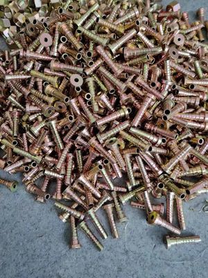 İyi bir fiyat. Bakır kaplama ham madde çatal kaldırıcı Tekrardan kullanılabilir hidrolik hortum ekipmanları kadın erkek hidrolik hortum ferrule ekipmanları çevrimiçi