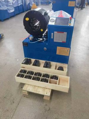 PLC Kontrol Sistemi OEM Servisi Endüstriyel 16 Dies Mavi Renkler 4 Inch Crimping Range Elektrik Hidrolik Crimping Aracı 0.01mm Doğruluk hortum Crimping Makinesi