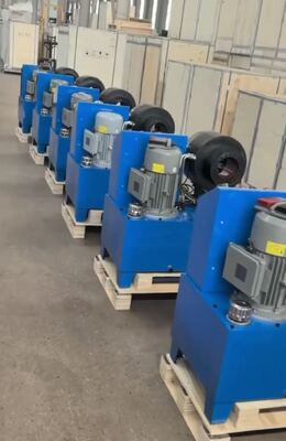 DX68 Mavi Renk 220v / 380v 2 İnç Hidrolik Hortum Kıvırıcı, 6-51mm Sıkma Aralığı 10 Kalıp ve Saatte 200 Adet Verimlilik