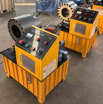İyi bir fiyat. DX68 31,5Mpa Yağ Pompası Basıncı 220v/240v/380v/415v Voltaj Seçenekleri ve 3KW/4KW Motor Gücü ile hortum Kırpma Makinesi çevrimiçi