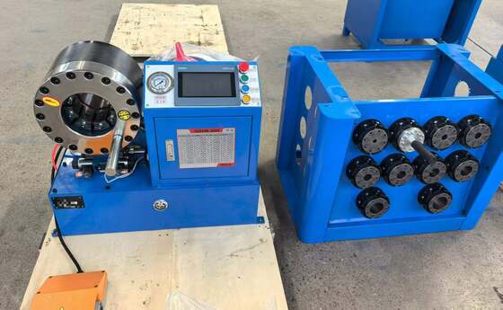 İyi bir fiyat. 2 İnç Sıkma 2,5 İnçe Kadar 6-51mm PLC Kontrol Sistemi Hızlı Değişim Kalıp Aleti ve Rafı ve 10 Değiştirilebilir Kalıplı Hidrolik Hortum Sıkma Makinesi 220v / 380v Gerilim çevrimiçi