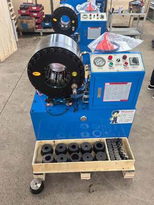 6 İnç 150mm'ye Kadar Hidrolik Hortum Sıkma Makinesi Sıkma 6 Katman/tel Hortum 4-150mm Sıkma Aralığı Büyük Açıklık ve 20 Değiştirilebilir Kalıp