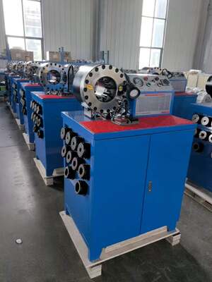 İyi bir fiyat. 2 inç 600T 31.5Mpa Kauçuk hortum kırpma makinesi Yüksek Model Mavi Renk 3kw/4kw Motor Düğme Kontrol Sistemi 220v/240v/380v/415v Voltaj 6-51mm kırpma aralığı ve 10 değiştirilebilir ölçekle online